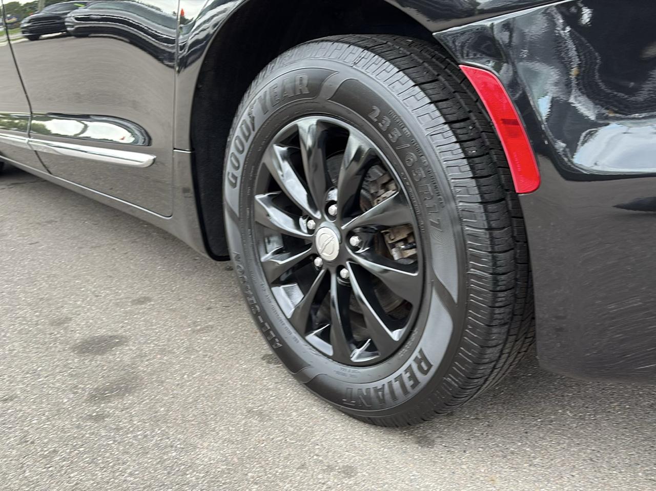 Chrysler Pacifica Touring-L 2017