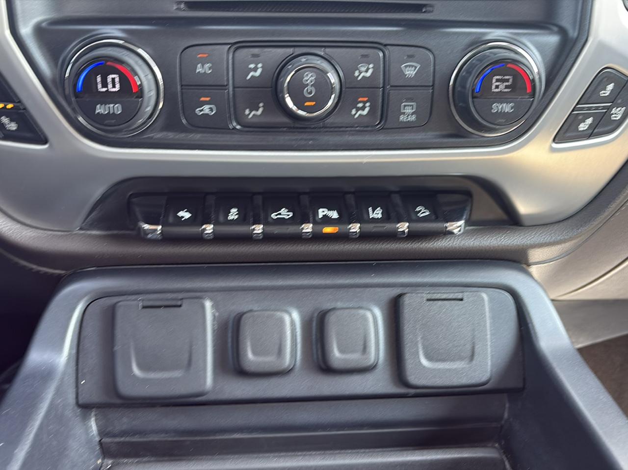 GMC Sierra 1500 SLT Ext. Cab 4WD 2014