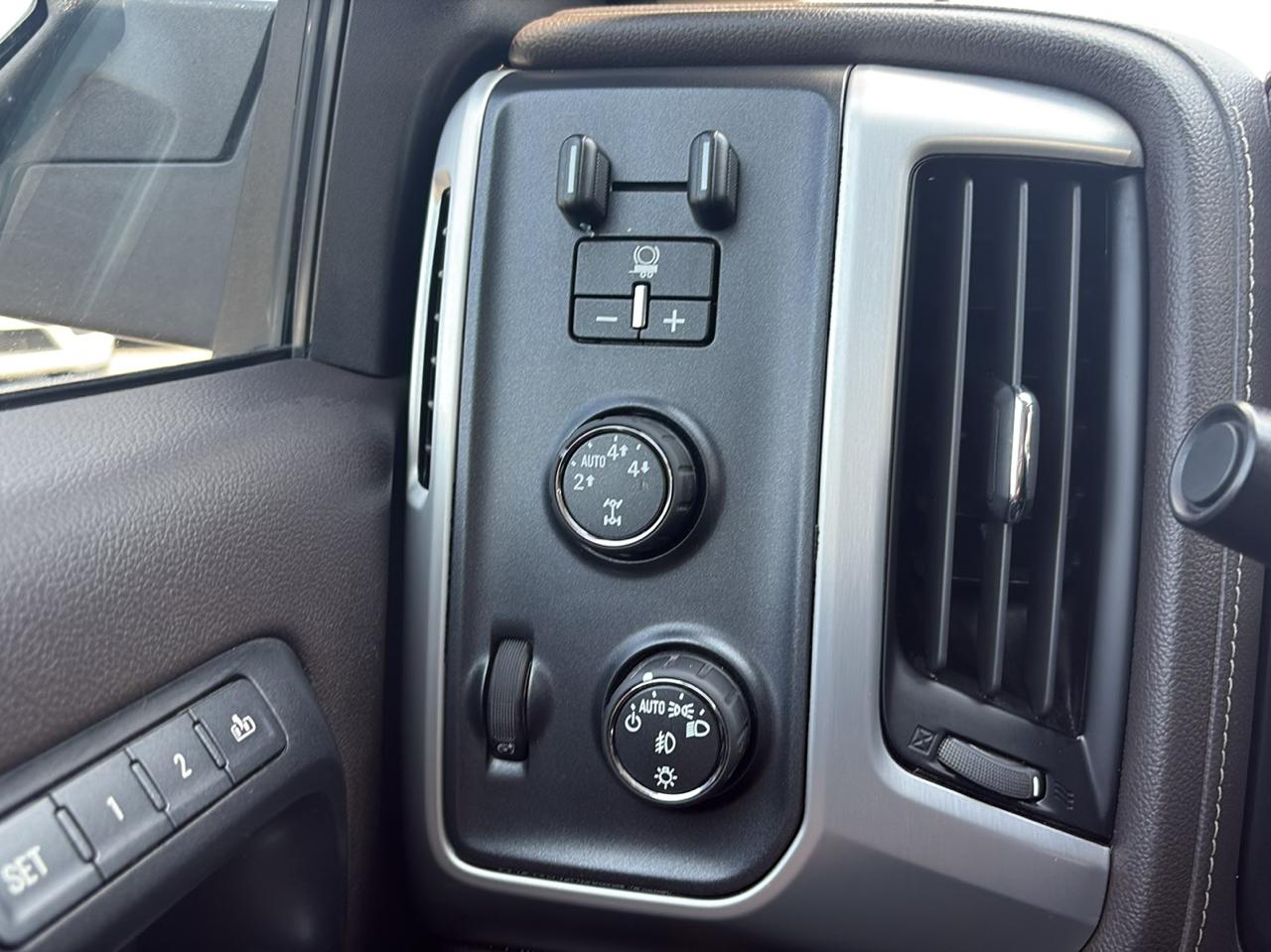 GMC Sierra 1500 SLT Ext. Cab 4WD 2014
