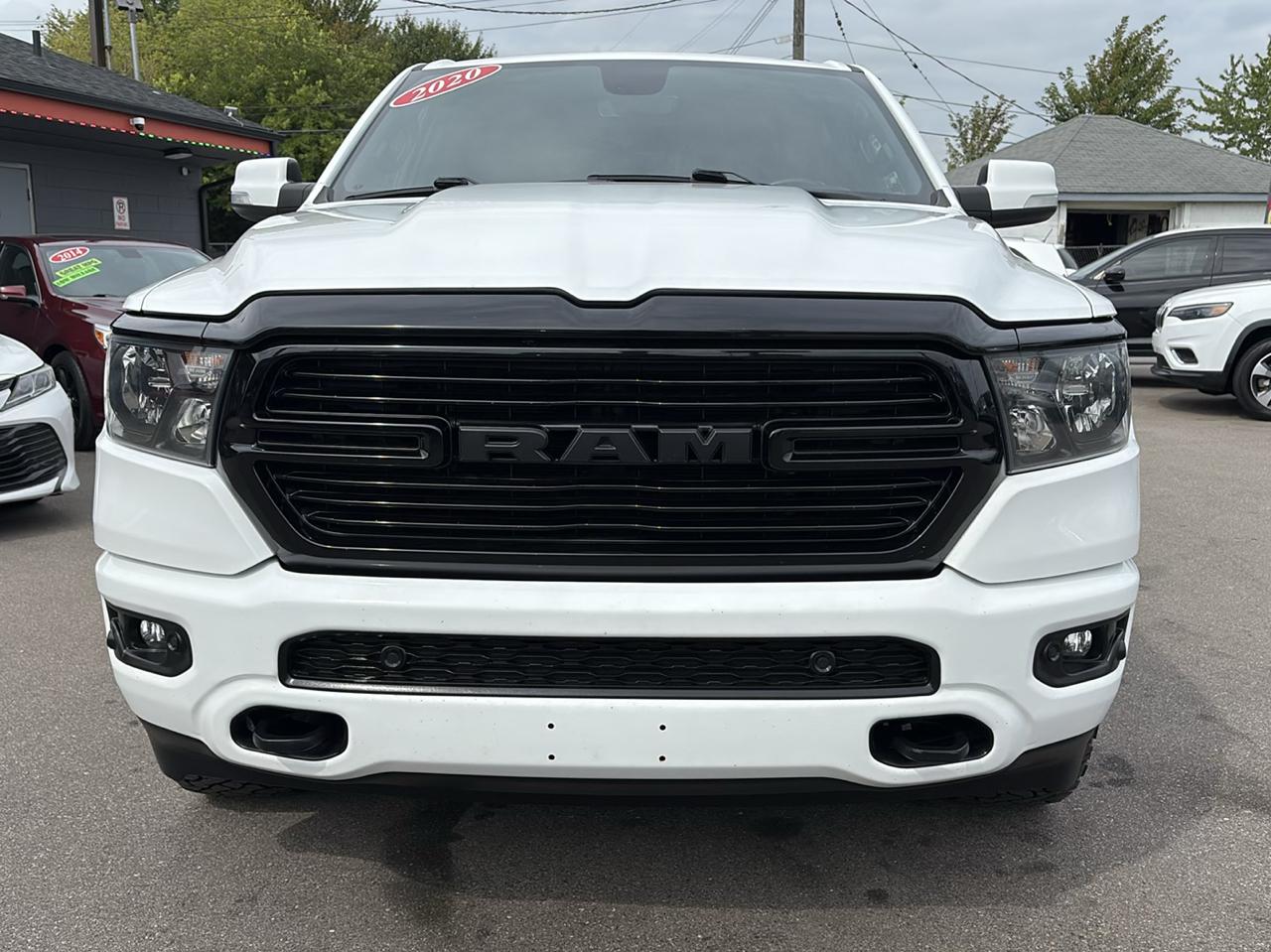 RAM 1500 Big Horn Crew Cab SWB 4WD 2020
