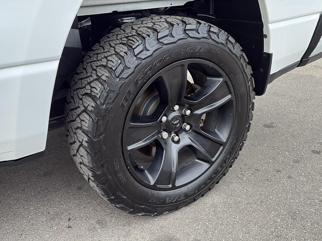 RAM 1500 Big Horn Crew Cab SWB 4WD 2020