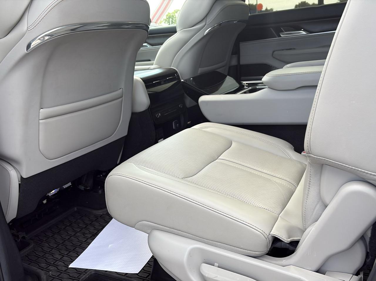 Jeep Grand Wagoneer Series I 4WD 2022