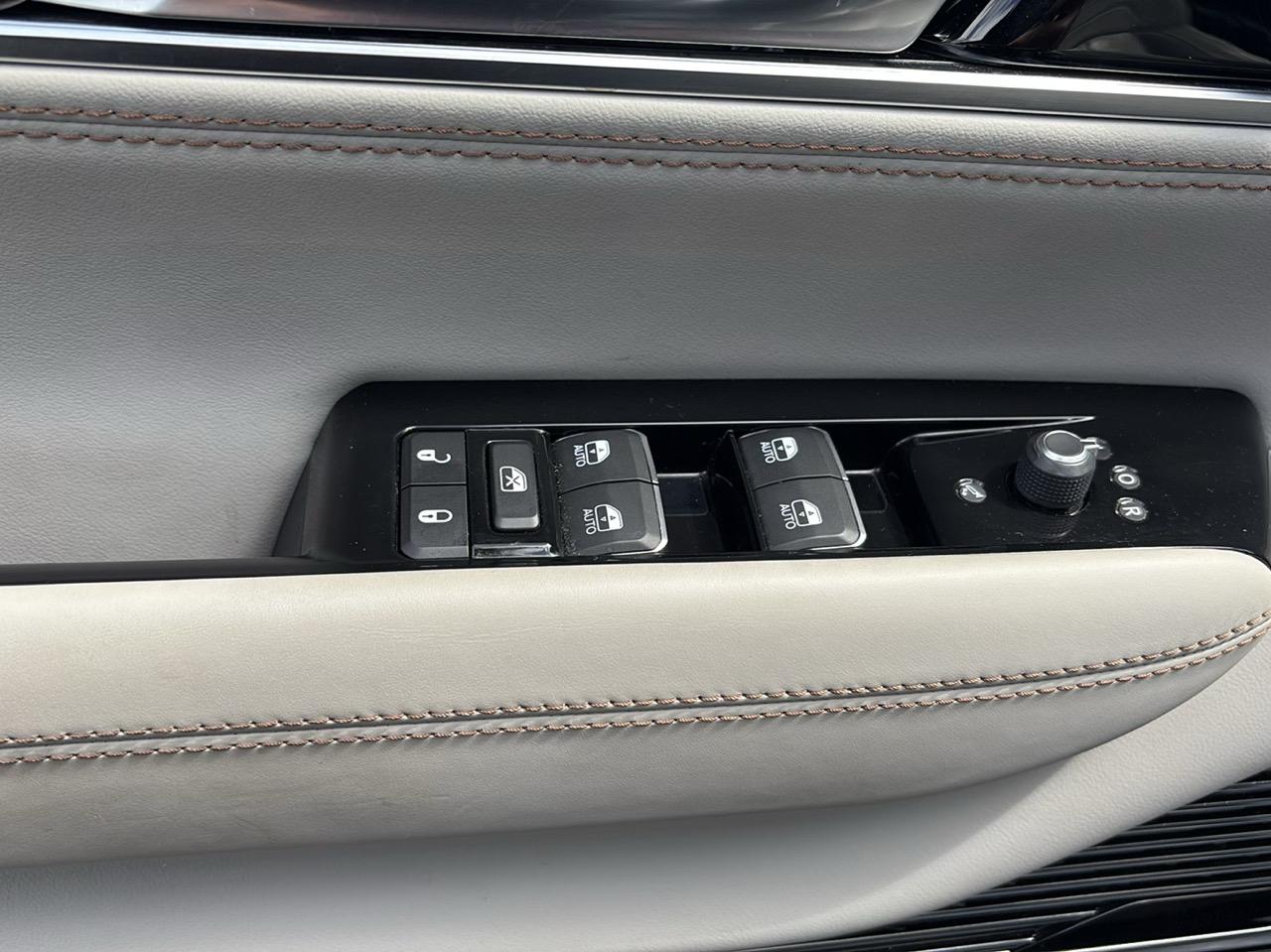 Jeep Grand Wagoneer Series I 4WD 2022