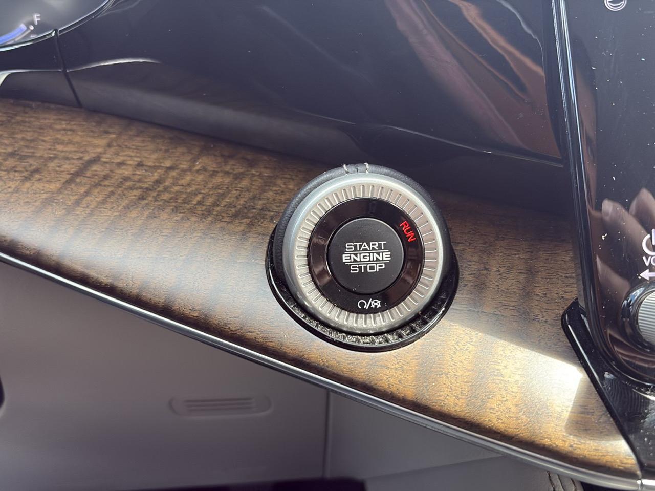 Jeep Grand Wagoneer Series I 4WD 2022