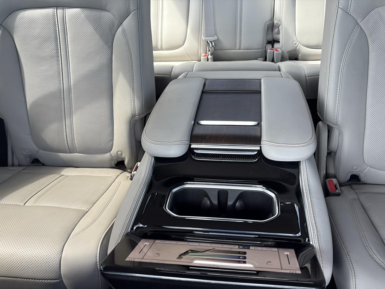 Jeep Grand Wagoneer Series I 4WD 2022