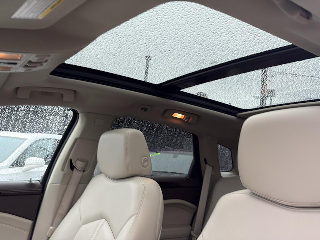 Cadillac SRX Luxury Collection FWD 2015