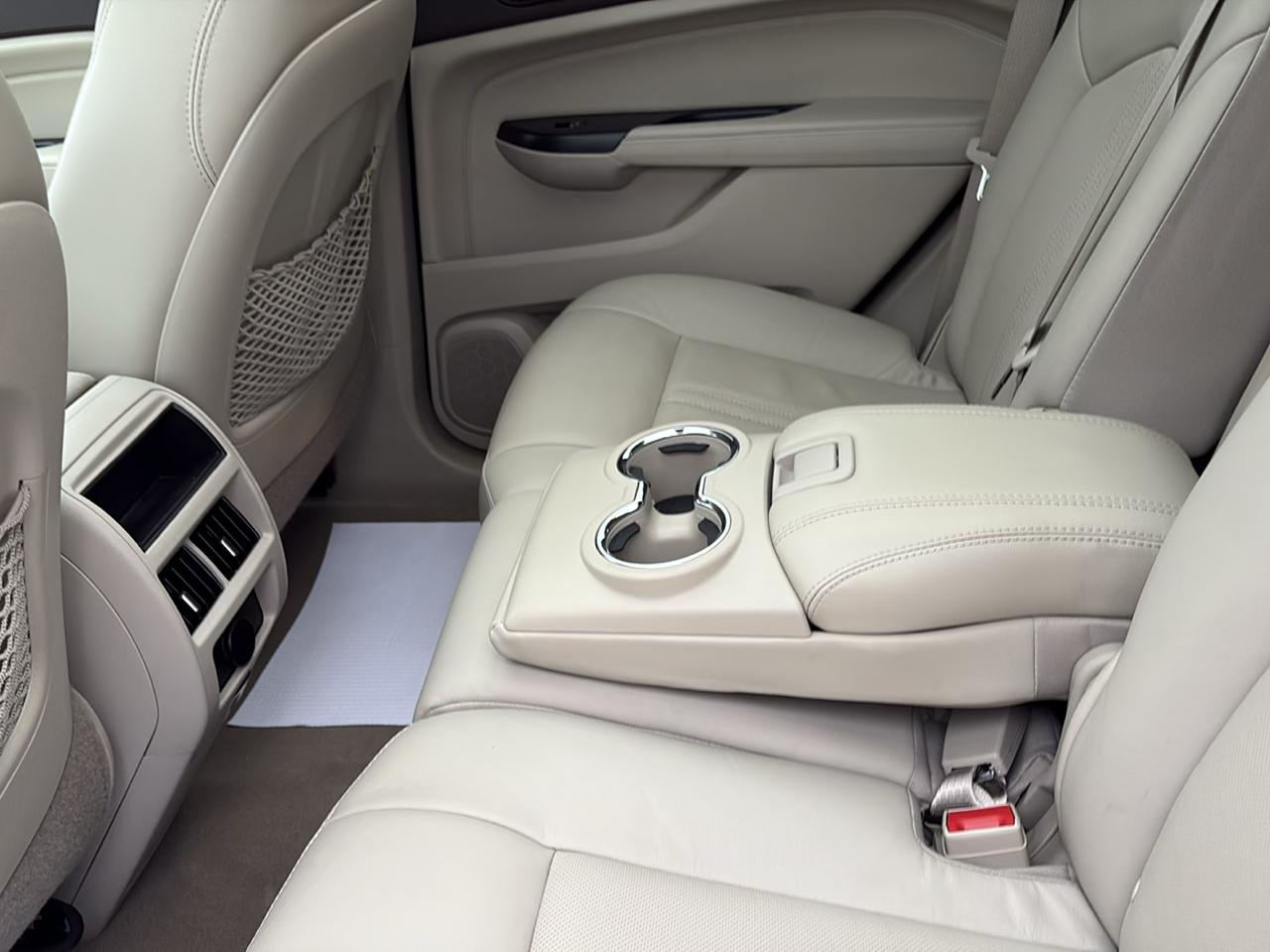 Cadillac SRX Luxury Collection FWD 2015