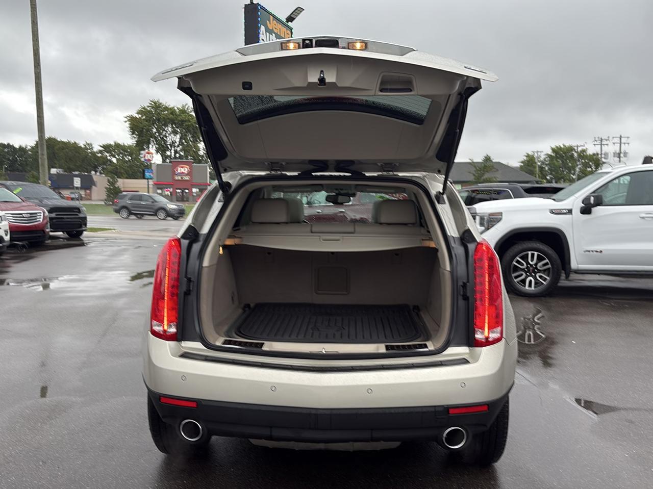 Cadillac SRX Luxury Collection FWD 2015