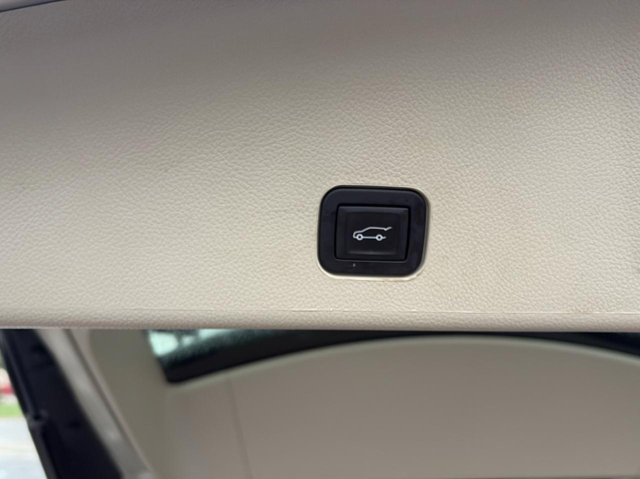 Cadillac SRX Luxury Collection FWD 2015
