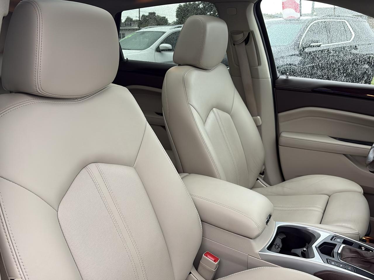 Cadillac SRX Luxury Collection FWD 2015
