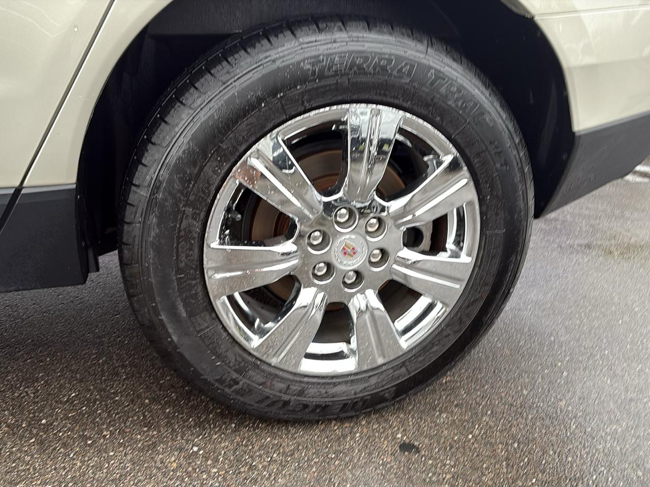 Cadillac SRX Luxury Collection FWD 2015