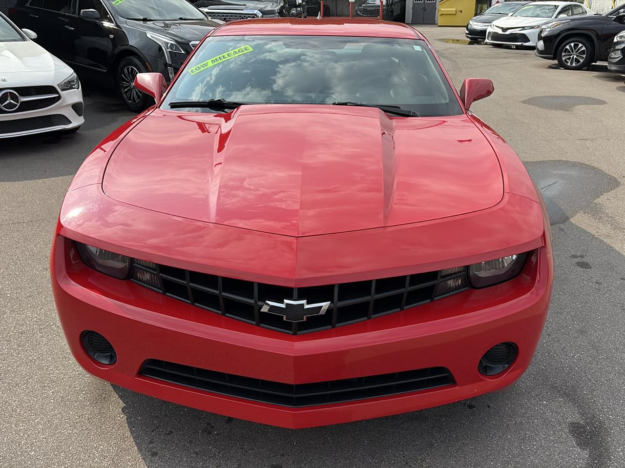 Chevrolet Camaro LS Coupe 2011