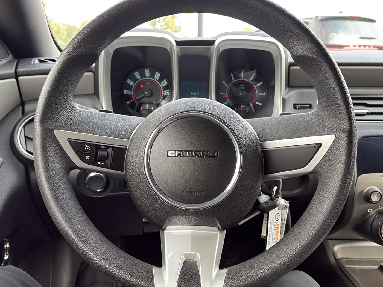 Chevrolet Camaro LS Coupe 2011