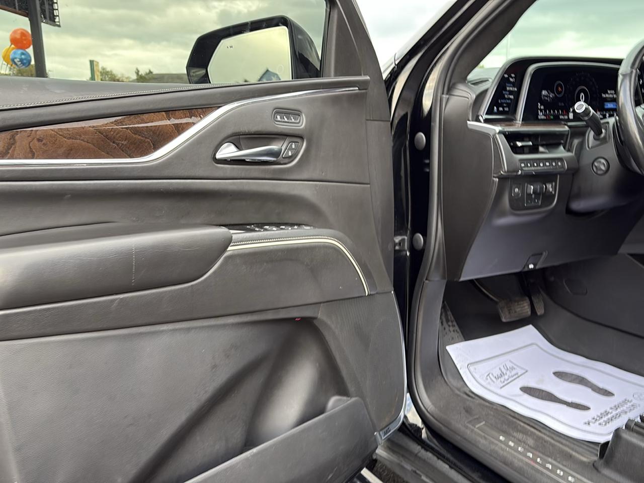 Cadillac Escalade ESV Sport Platinum AWD 2021