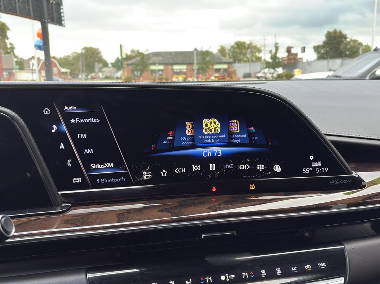Cadillac Escalade ESV Sport Platinum AWD 2021