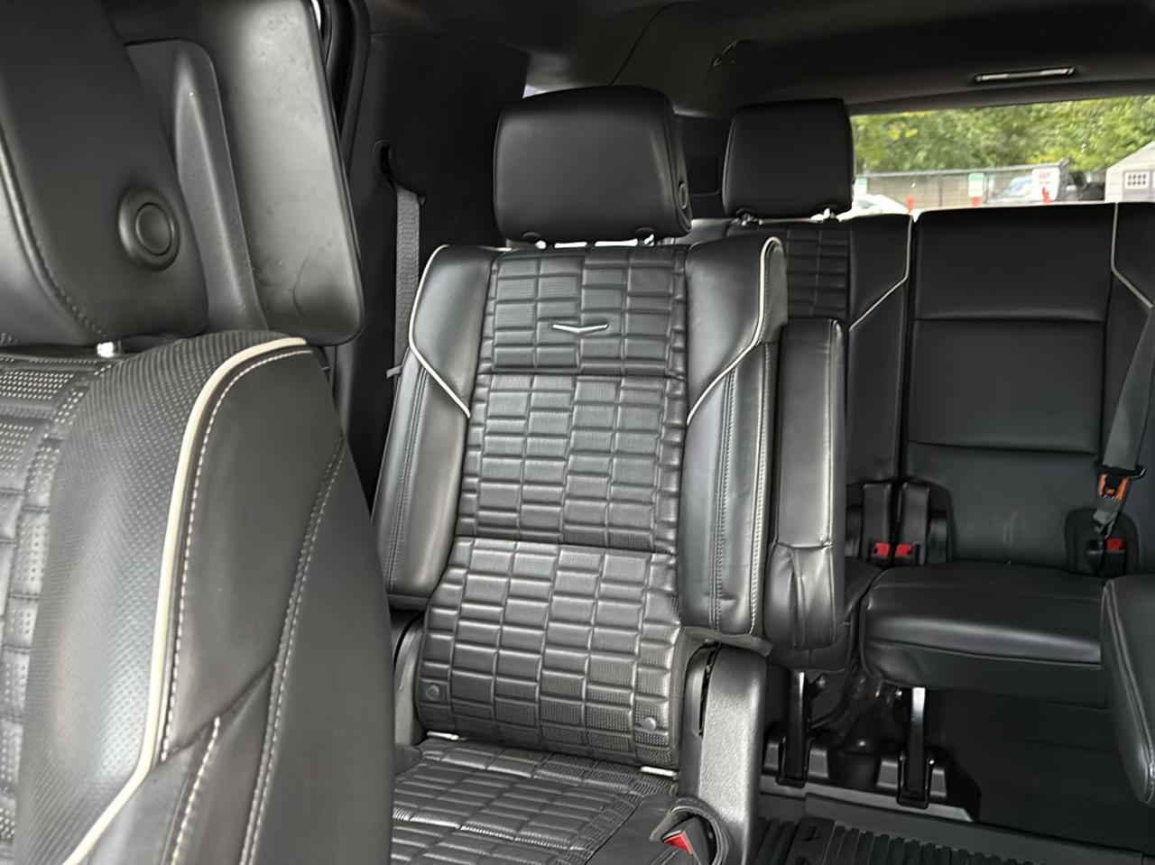 Cadillac Escalade ESV Sport Platinum AWD 2021