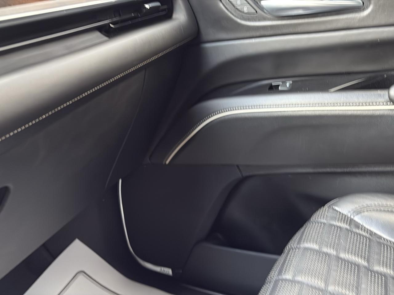 Cadillac Escalade ESV Sport Platinum AWD 2021