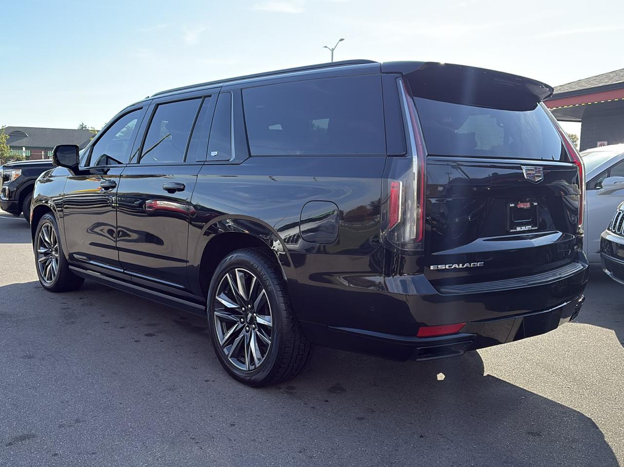 Cadillac Escalade ESV Sport Platinum AWD 2021