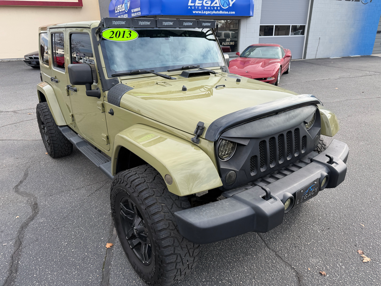 2013 Jeep Wrangler Unlimited Sahara photo 4