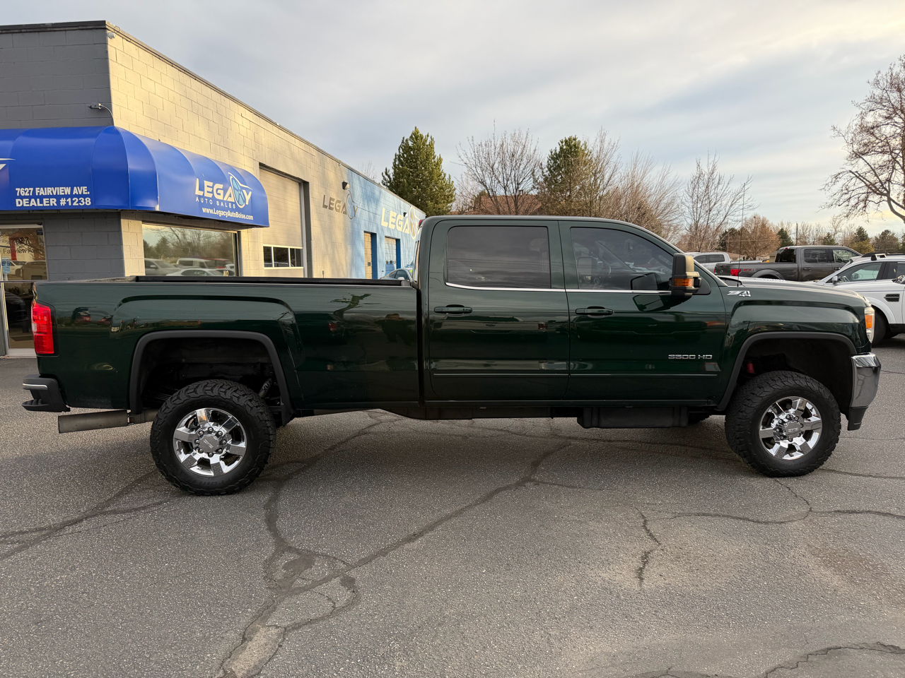 GMC Sierra 3500HD SLE Crew Cab Long Box 4WD 2015