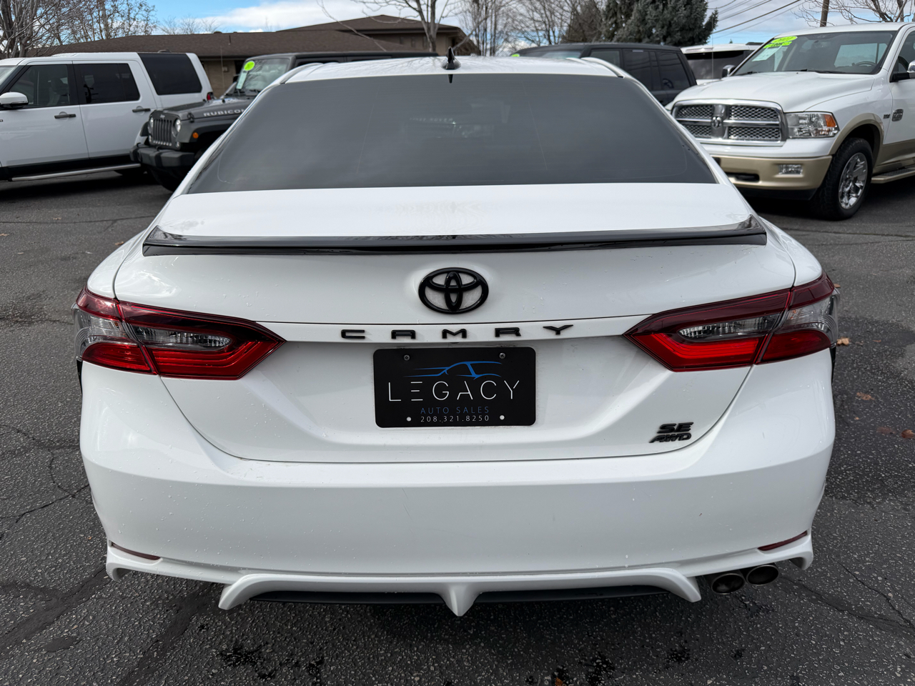 Toyota Camry SE Nightshade Edition AWD 2021