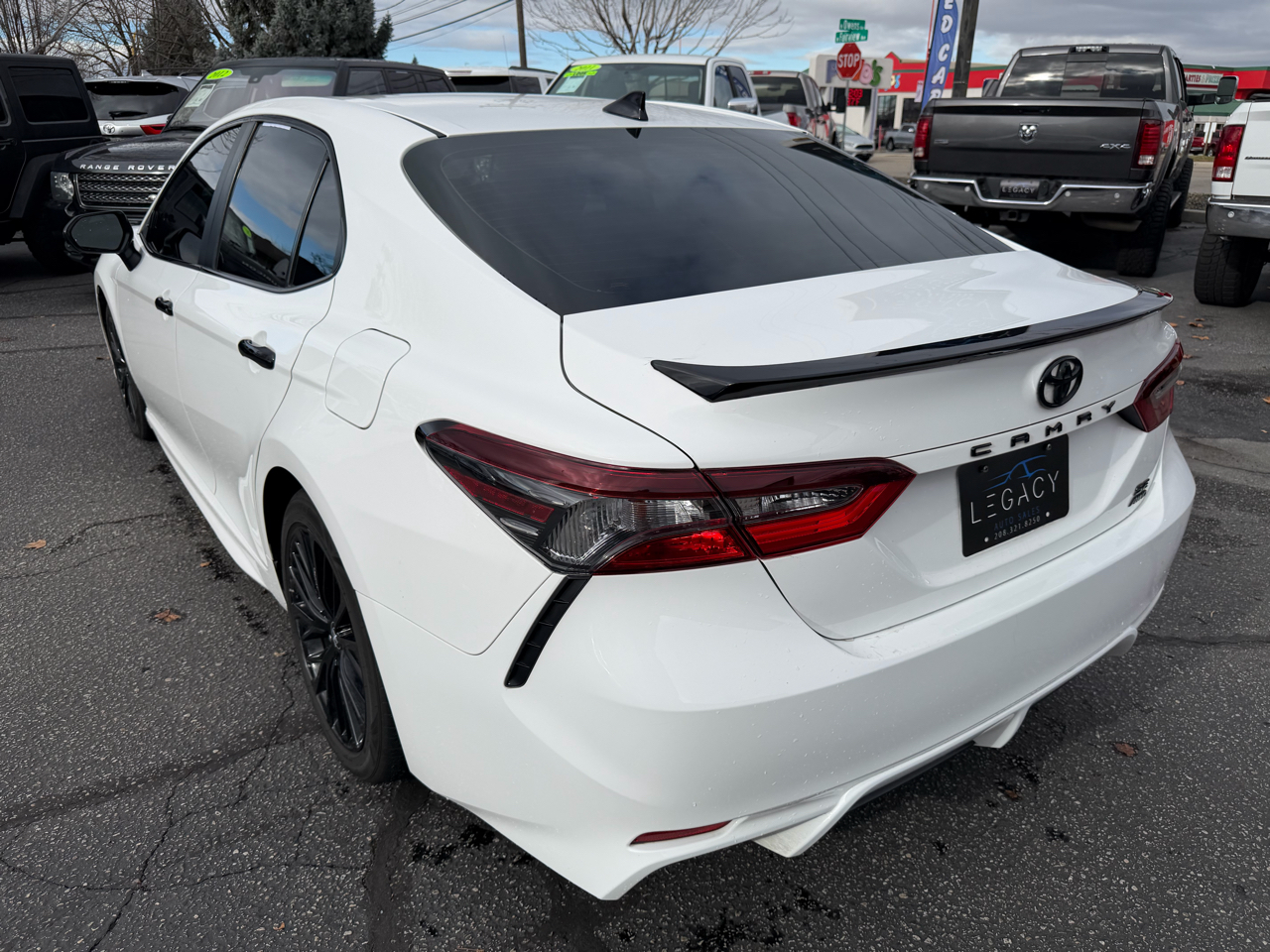 Toyota Camry SE Nightshade Edition AWD 2021