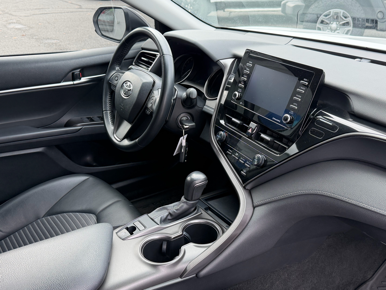 Toyota Camry SE Nightshade Edition AWD 2021