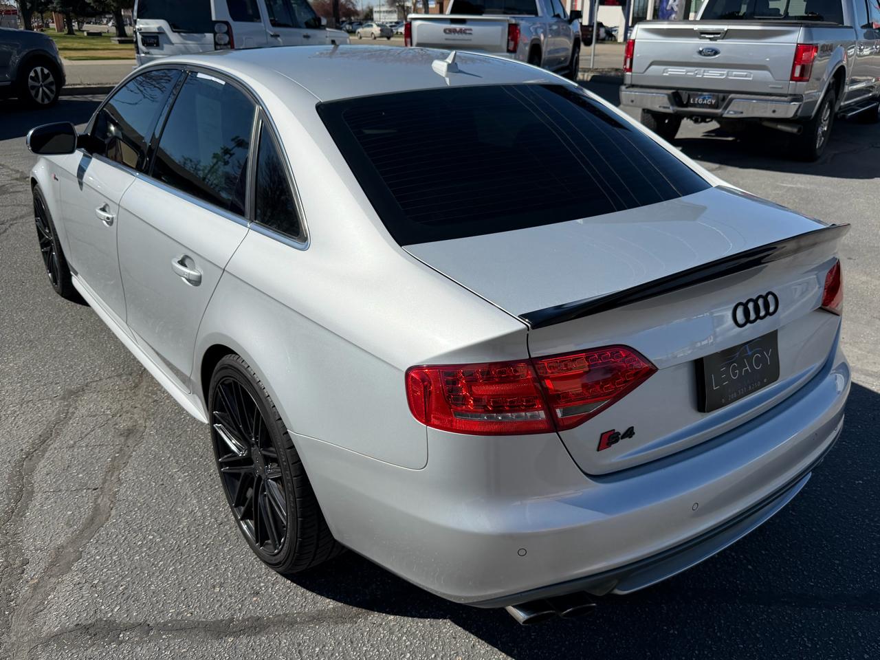 Audi S4 Sedan quattro S tronic 2012