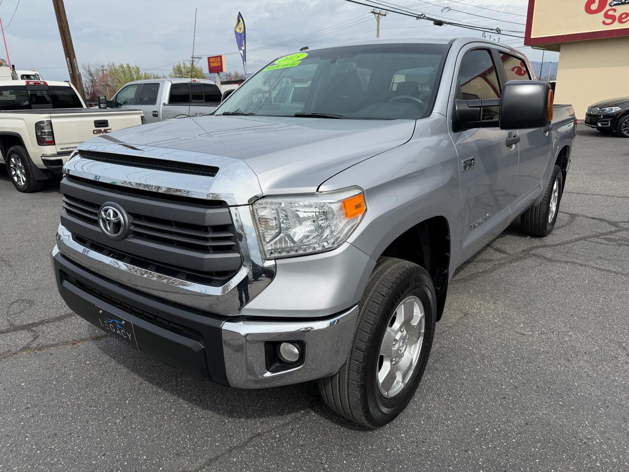 Toyota Tundra SR5 5.7L V8 CrewMax 4WD 2015