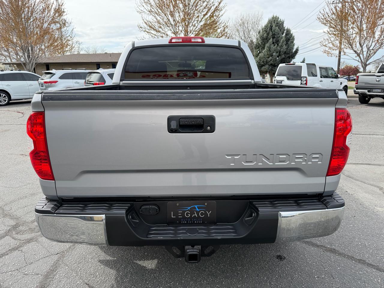 Toyota Tundra SR5 5.7L V8 CrewMax 4WD 2015