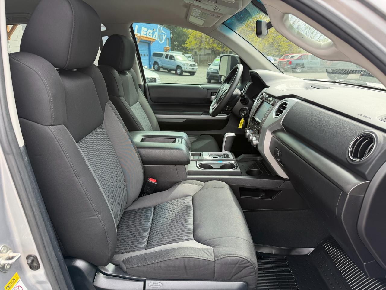 Toyota Tundra SR5 5.7L V8 CrewMax 4WD 2015