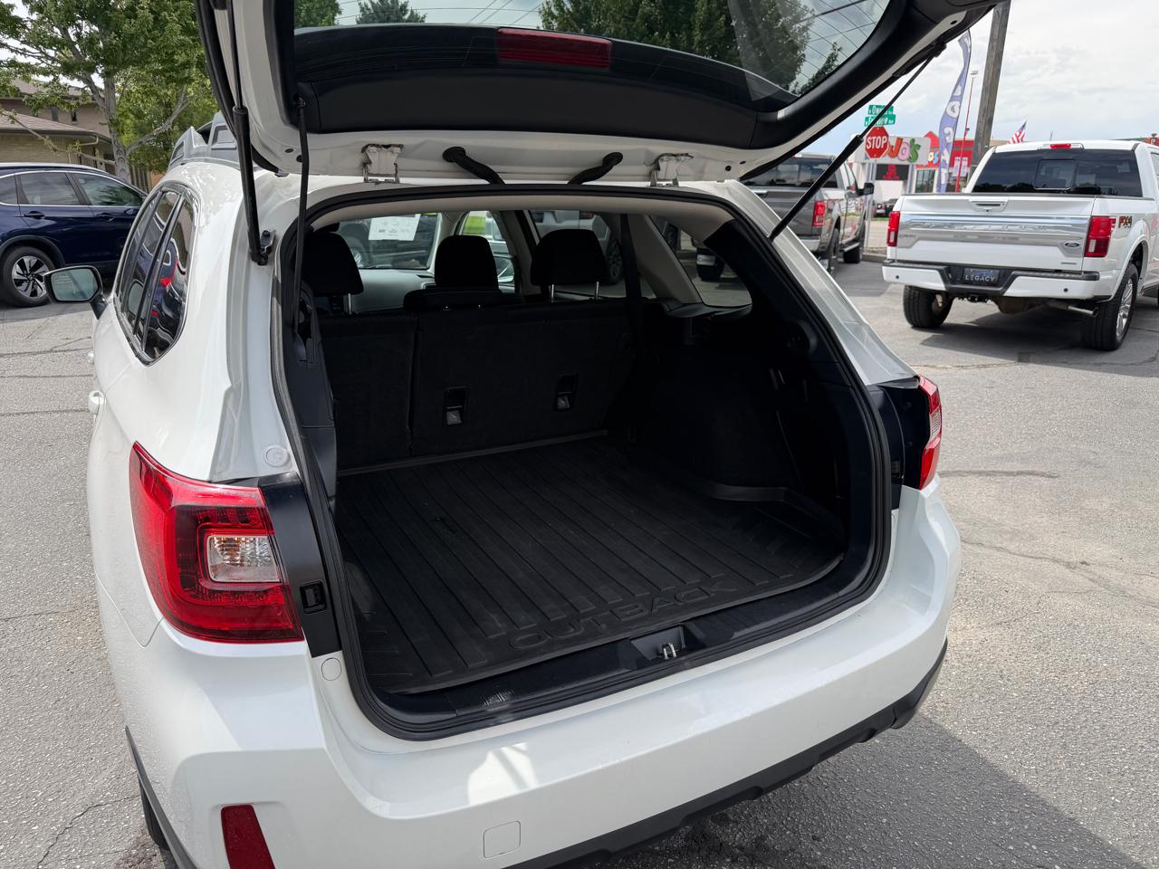 Subaru Outback 2.5i Premium 2017