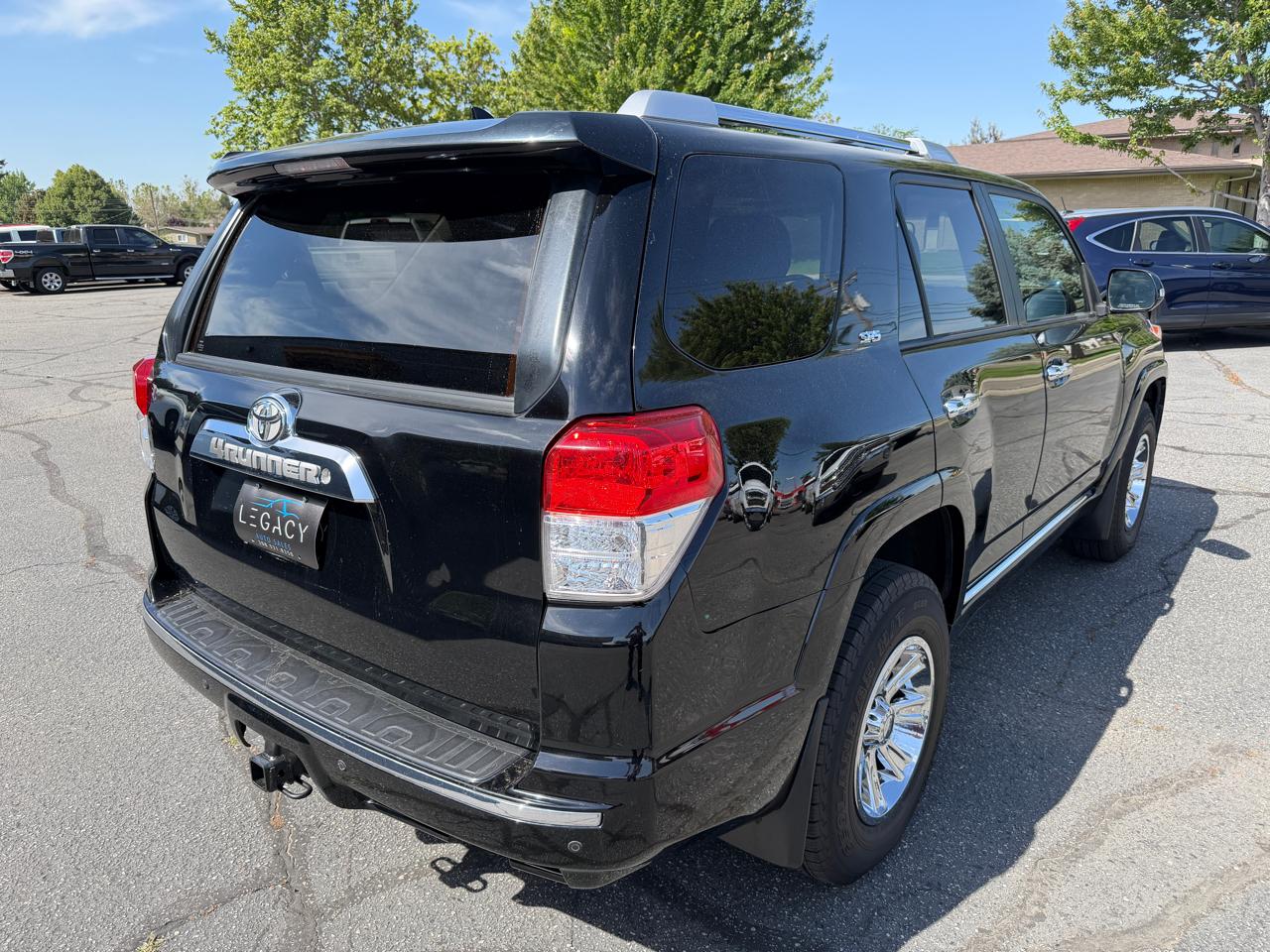 Toyota 4Runner 4WD 4dr V6 Limited (Natl) 2012