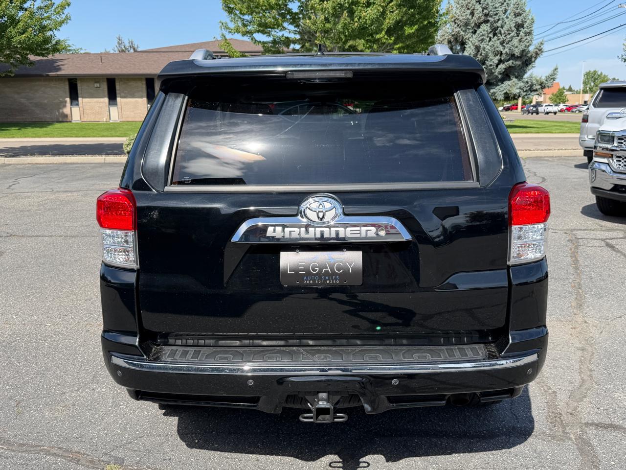 Toyota 4Runner 4WD 4dr V6 Limited (Natl) 2012