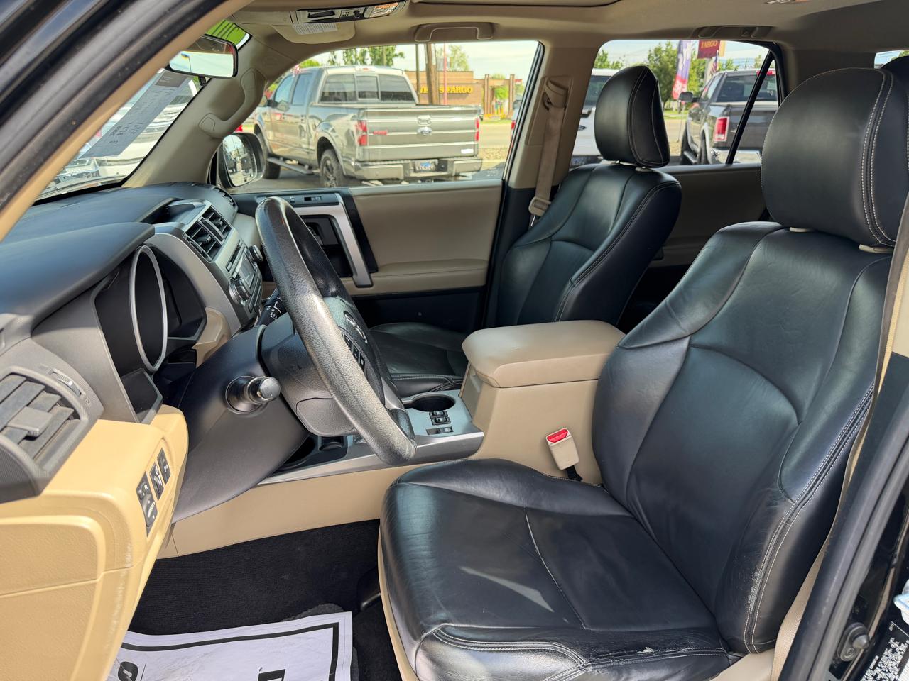 Toyota 4Runner 4WD 4dr V6 Limited (Natl) 2012