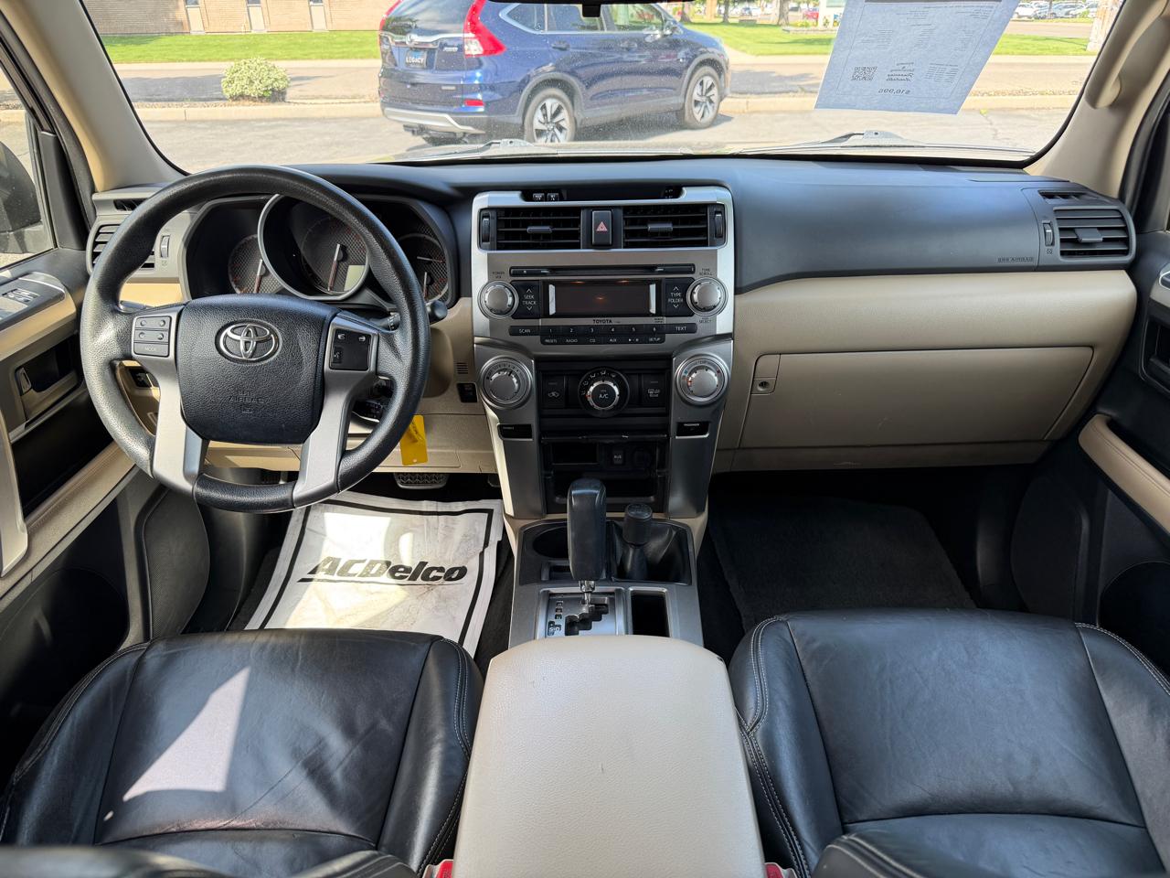 Toyota 4Runner 4WD 4dr V6 Limited (Natl) 2012