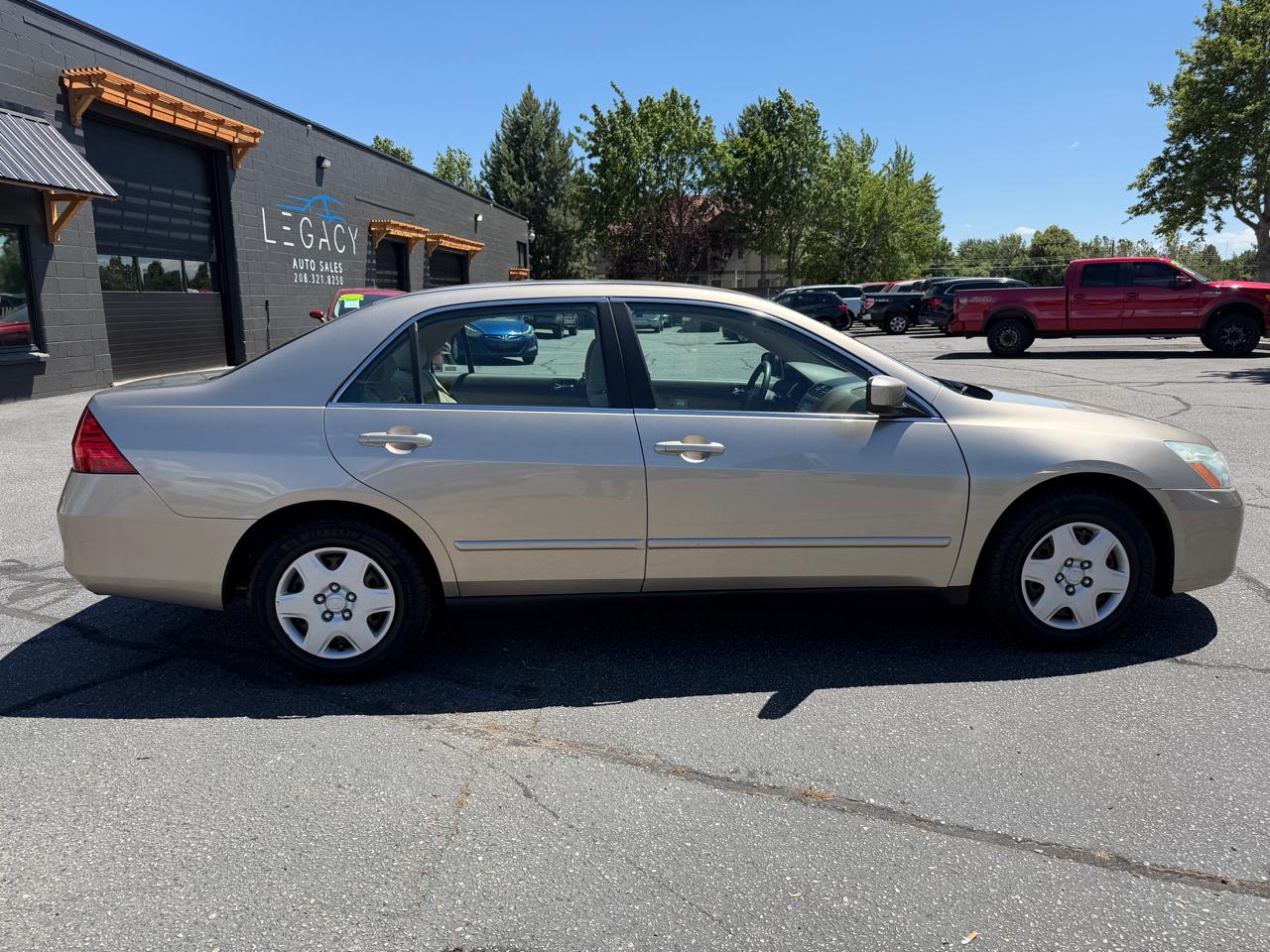 Honda Accord LX sedan AT 2006