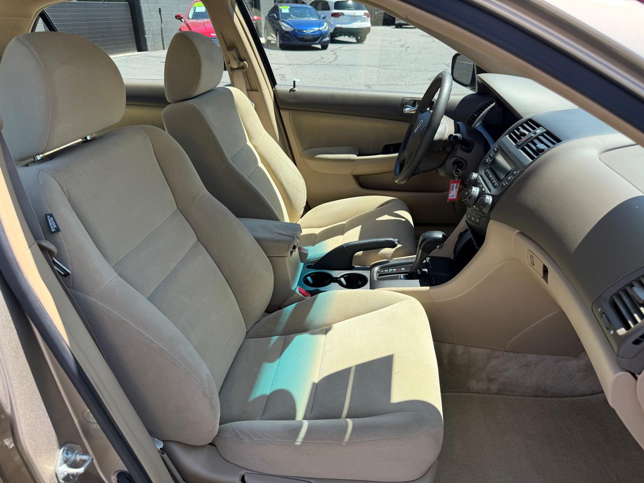 Honda Accord LX sedan AT 2006