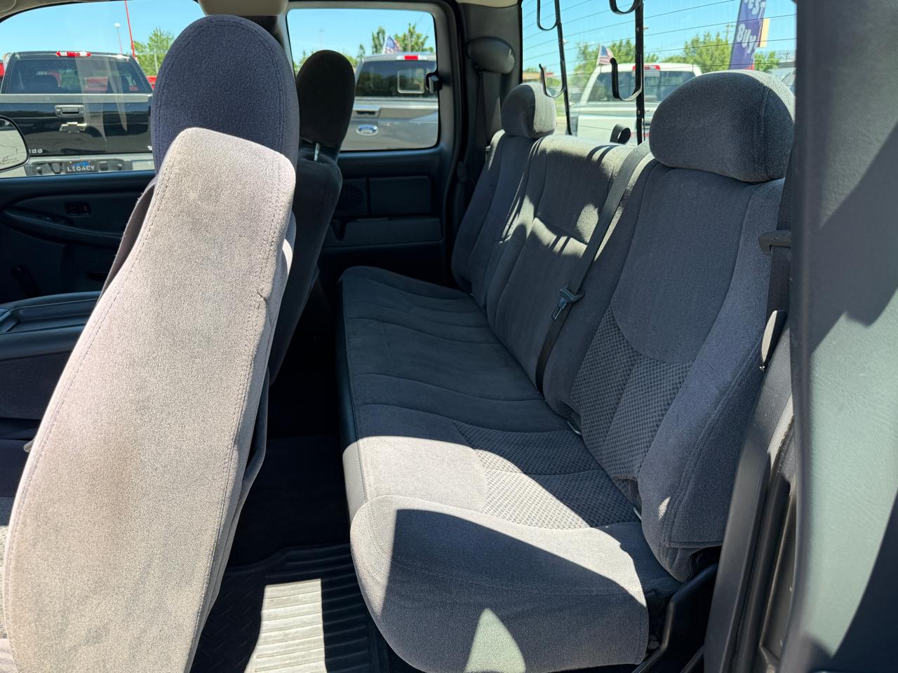 Chevrolet Silverado Classic 1500 Work Truck Ext. Cab Long Box 4WD 2007