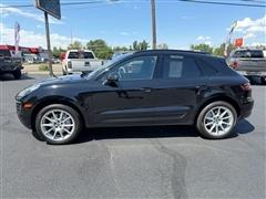 2016 Porsche Macan 