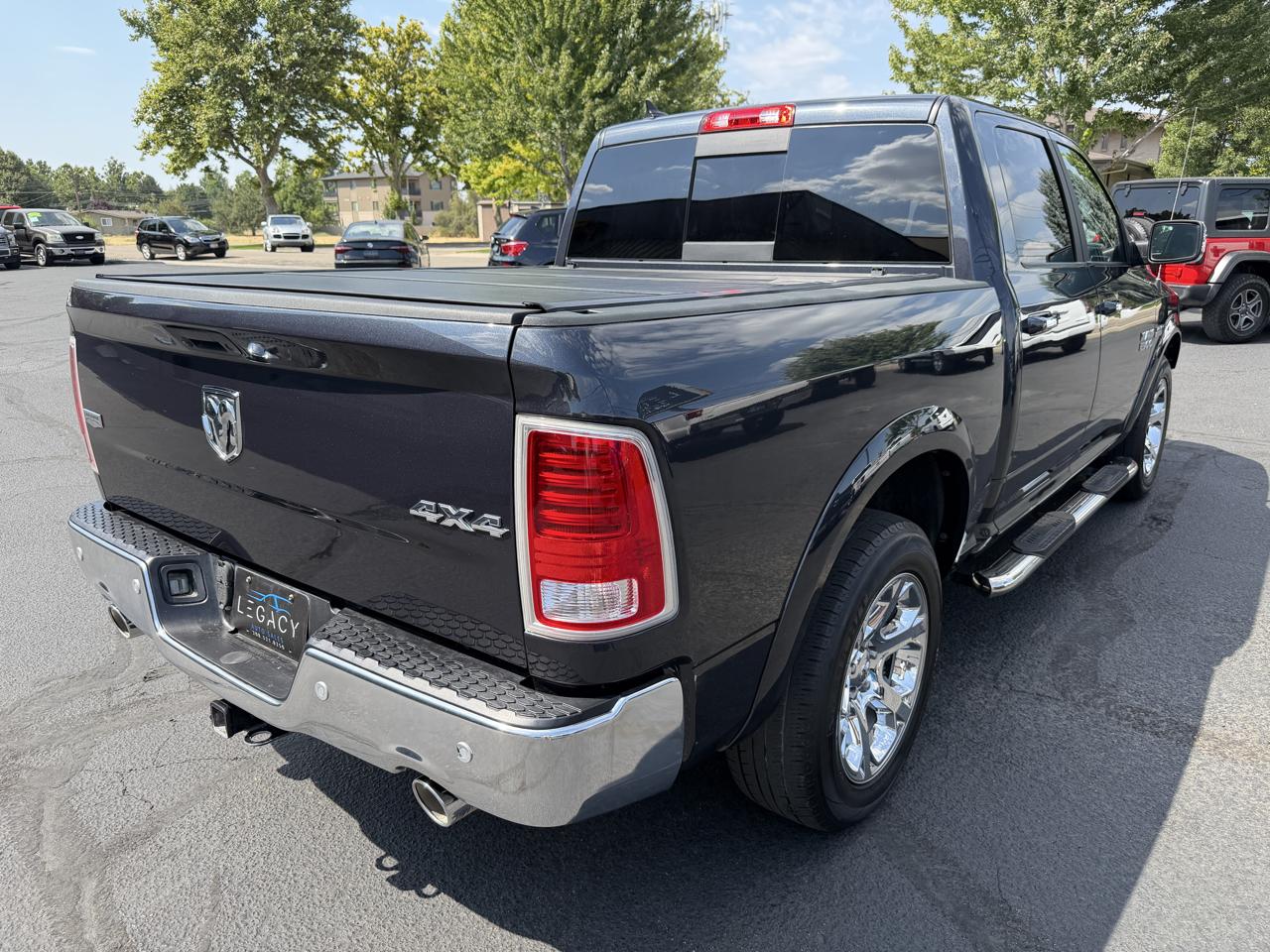 RAM 1500 Laramie Crew Cab SWB 4WD 2018
