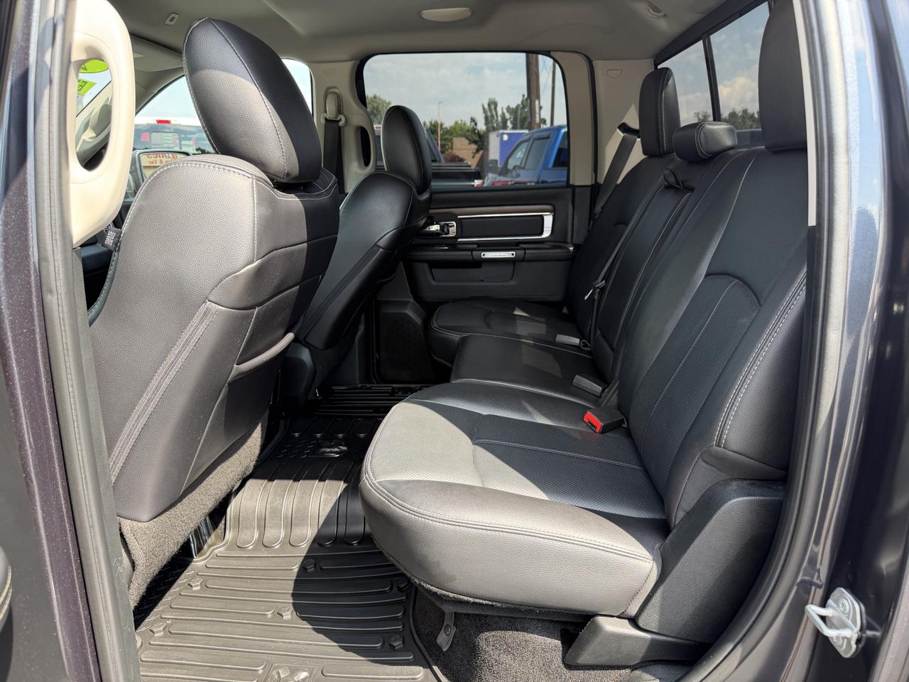 RAM 1500 Laramie Crew Cab SWB 4WD 2018