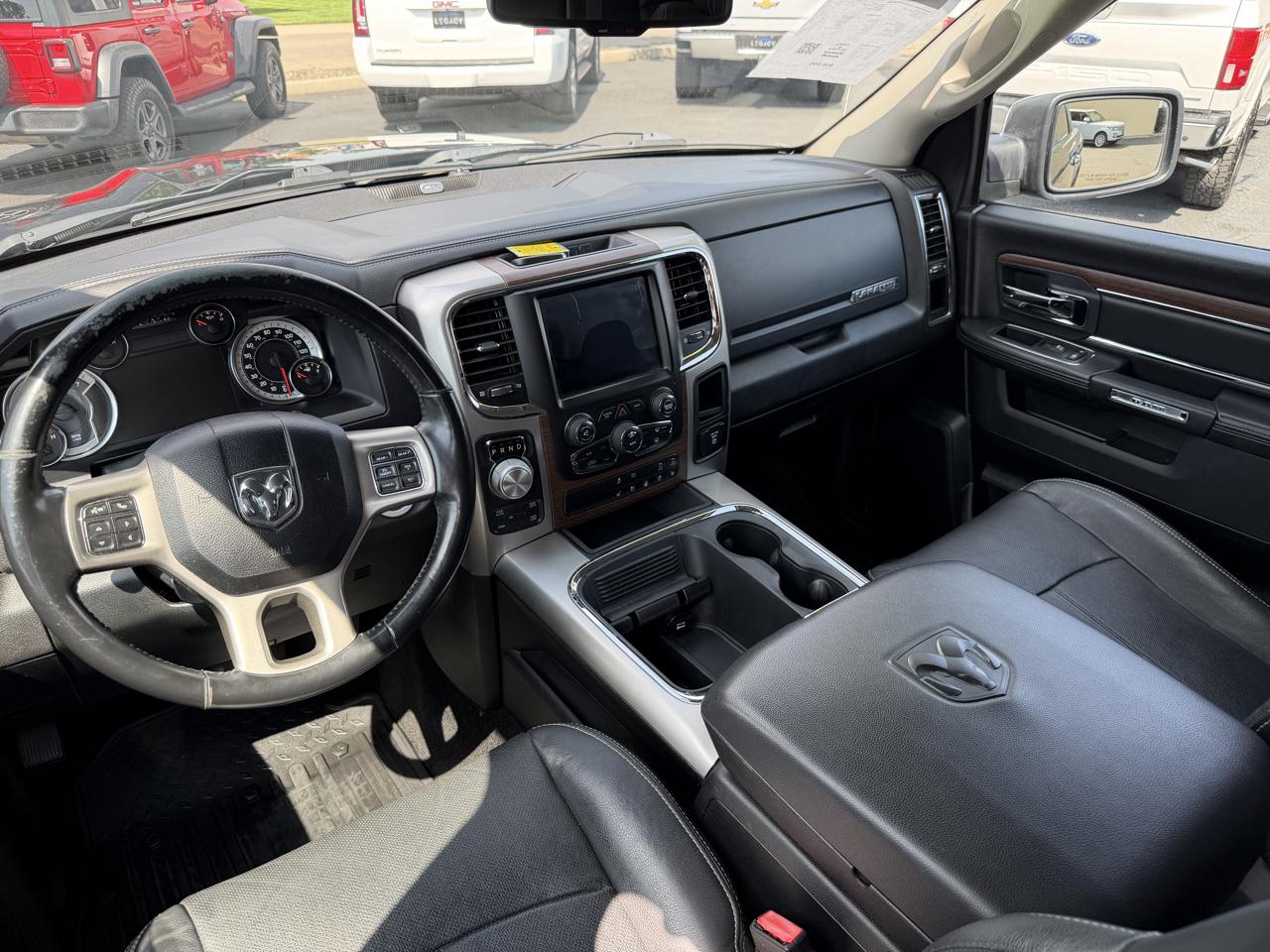 RAM 1500 Laramie Crew Cab SWB 4WD 2018