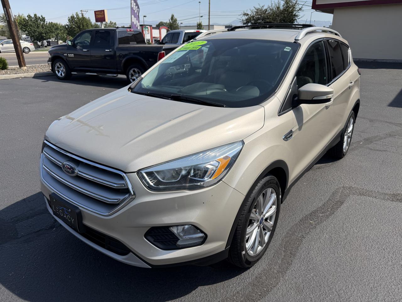 Ford Escape Titanium 4WD 2017