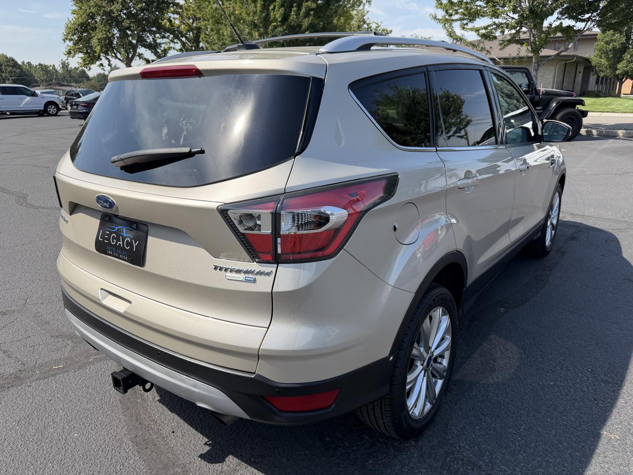 Ford Escape Titanium 4WD 2017