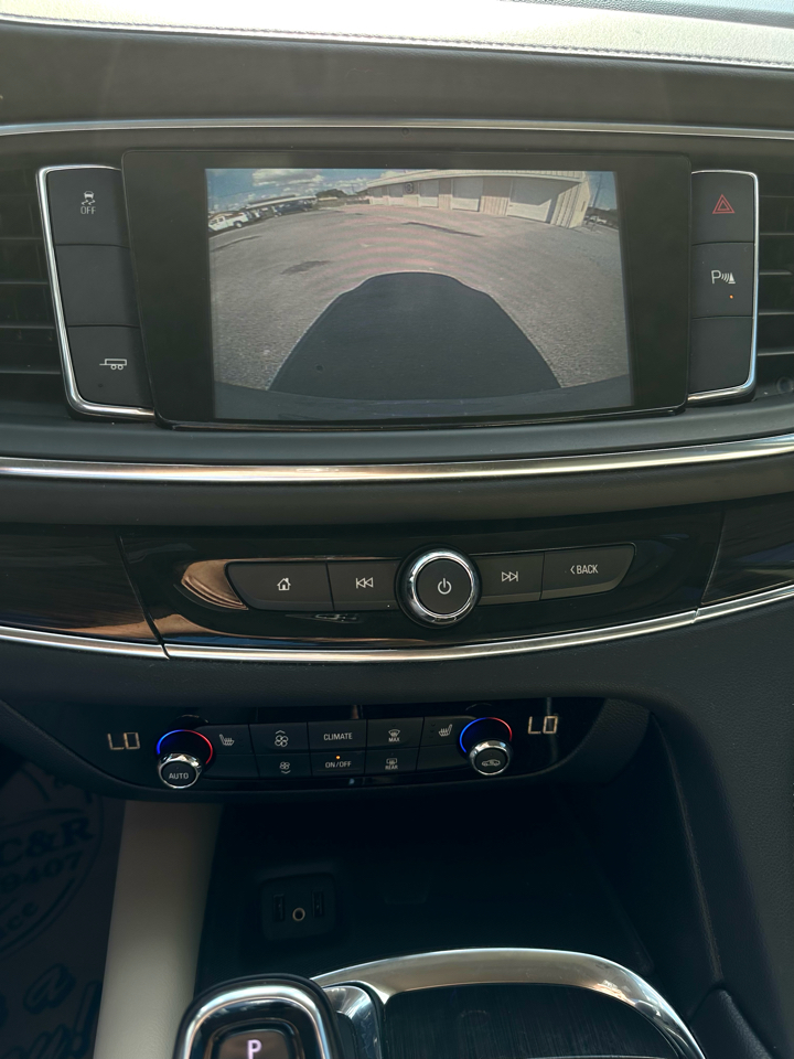 Buick Enclave Essence 2018 Buick Enclave Essence 2018