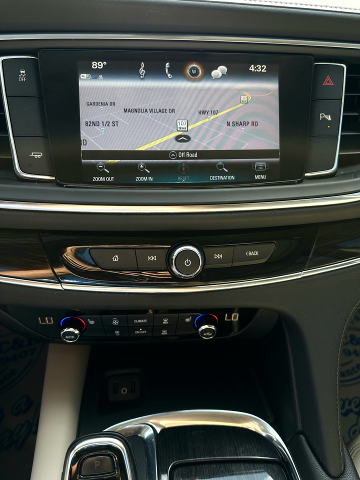 Buick Enclave Essence 2018 Buick Enclave Essence 2018