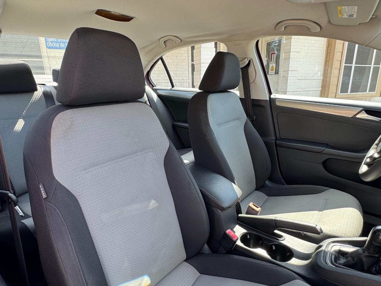 Volkswagen Jetta S 2017