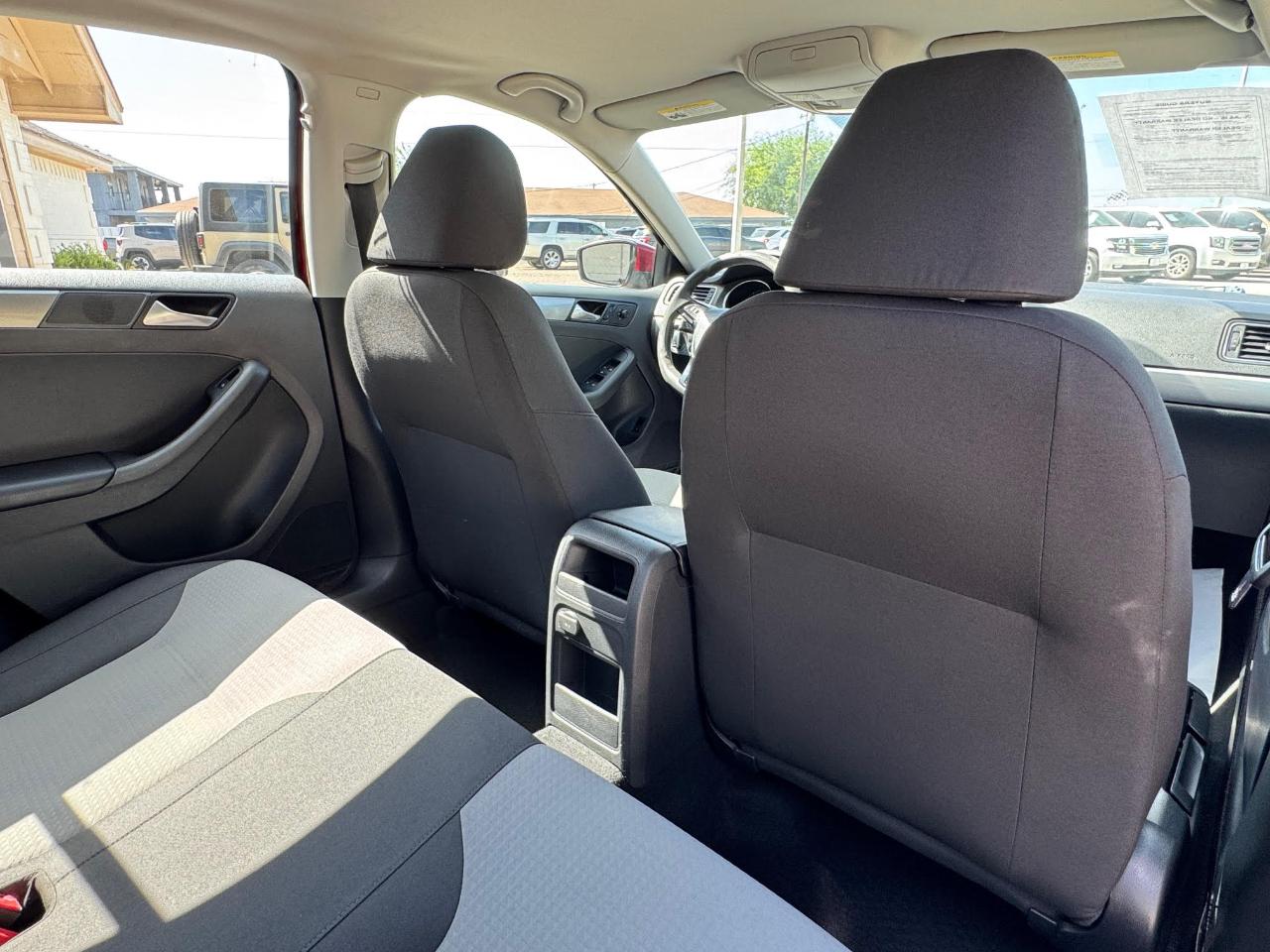 Volkswagen Jetta S 2017