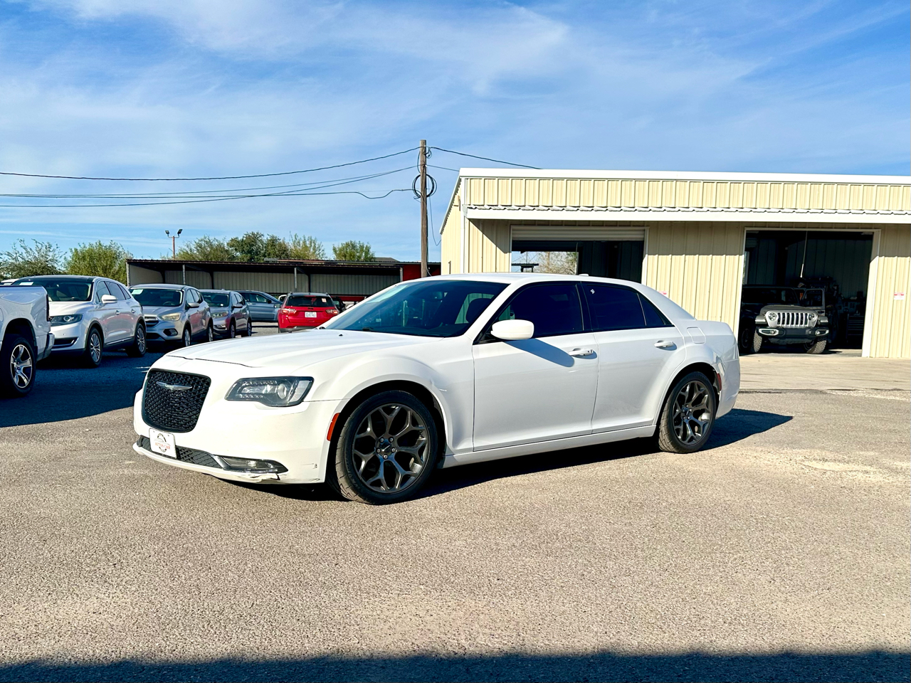 2017 Chrysler 300 S's photo